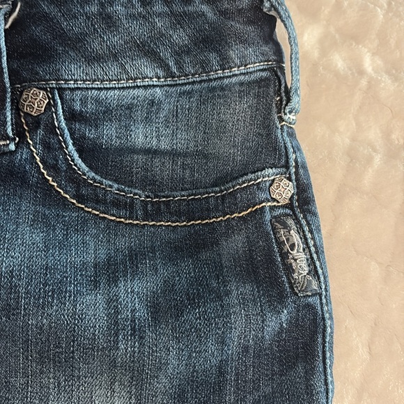 Women's Blue Jeans - Picture 6 of 10